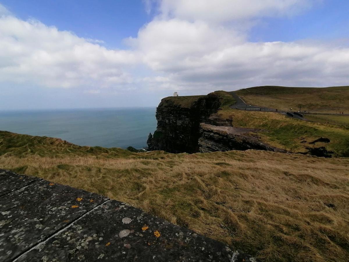 Aran View Country House And Lodge Doolin Exterior photo
